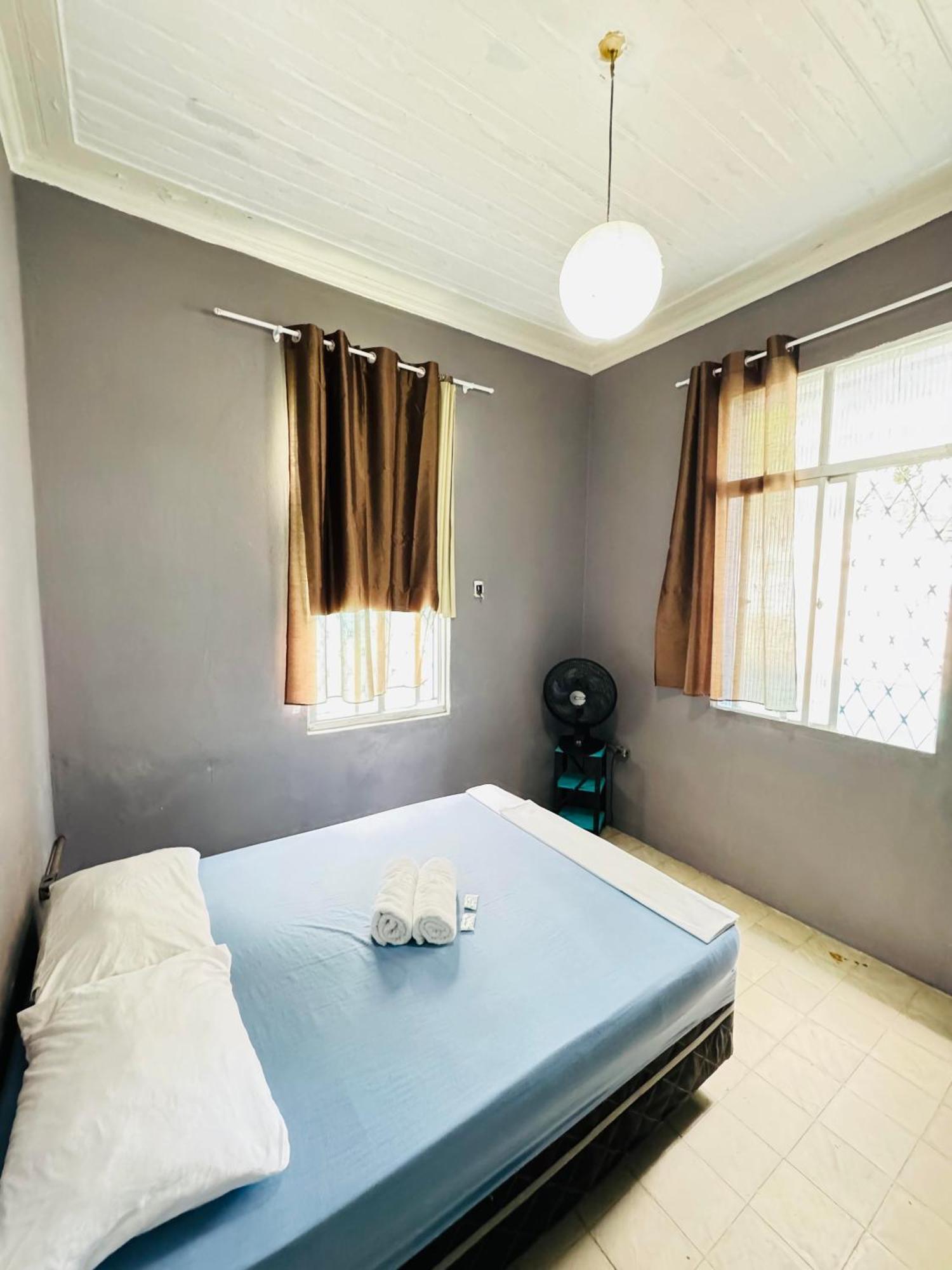 - - Casa Compartilhada Quarto em Acomodações Particulares