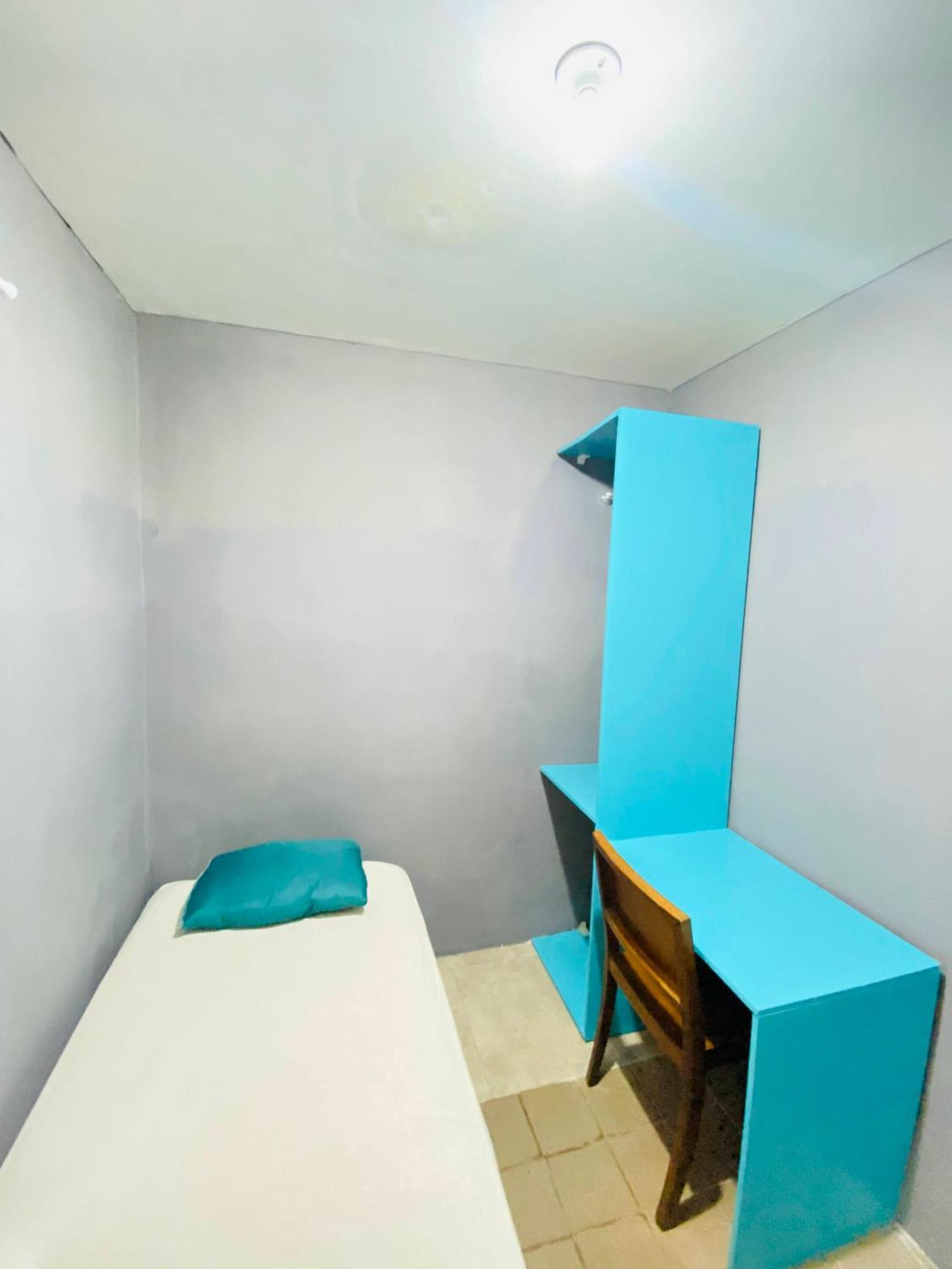 Quarto em Acomodações Particulares - - Casa Compartilhada