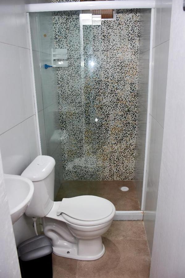 - - Casa Compartilhada Quarto em Acomodações Particulares *